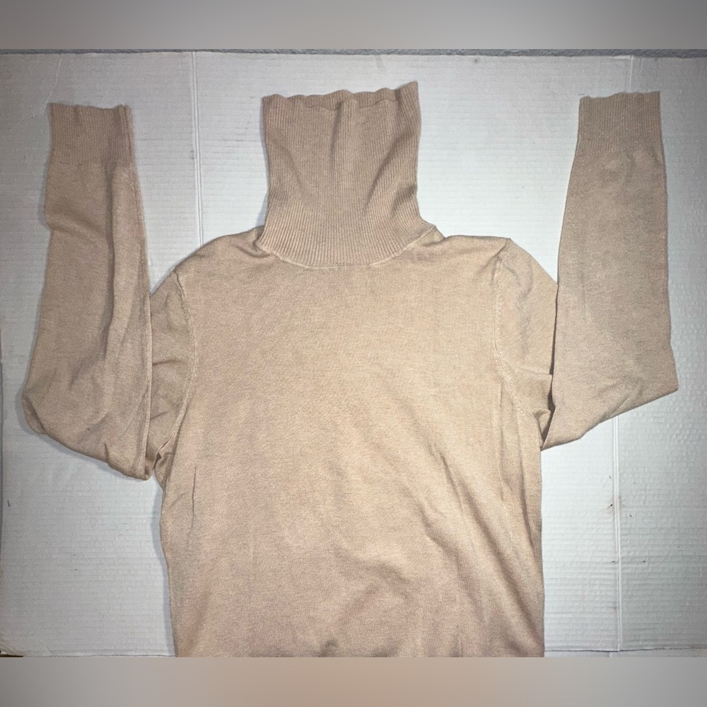 Calvin Klein Turtleneck Sweater Women’s Size Large Solid Beige Logo Classic Tan - Picture 6 of 11